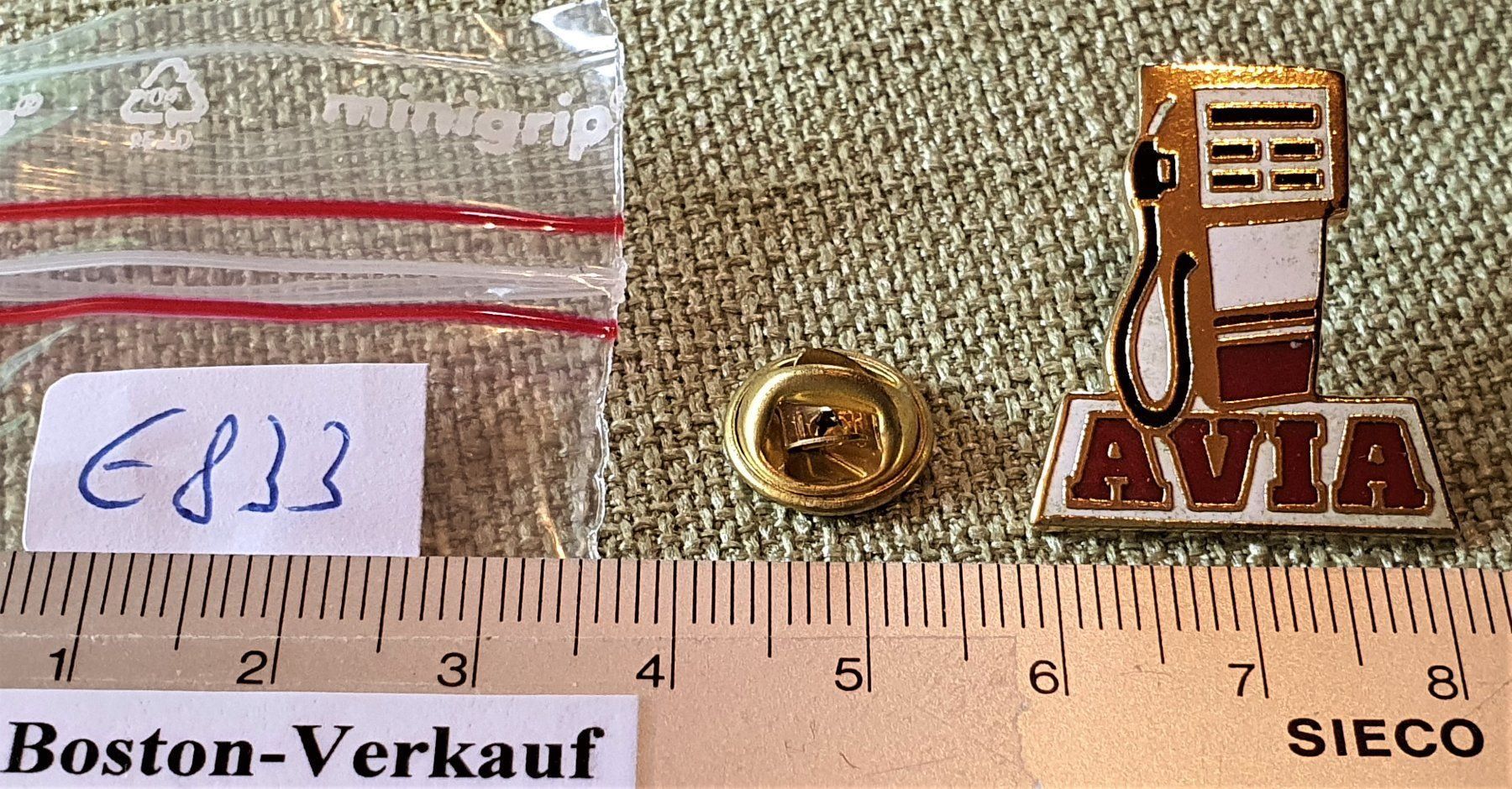 Plaquettes & Badges: E833 - Pin Mondo - AVIA Taksäule – D'occasion à Reinach BL par Boston-Verkauf 2