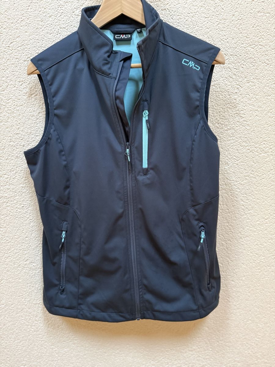 CMP Gilet & Giacche senza maniche: CMP Softshell Weste Damen dunkelblau Grösse L neuwertig – Usato da Fislisbach venduto da Ananas13