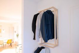 Minimalistische Garderobe SQUARE Massivholz