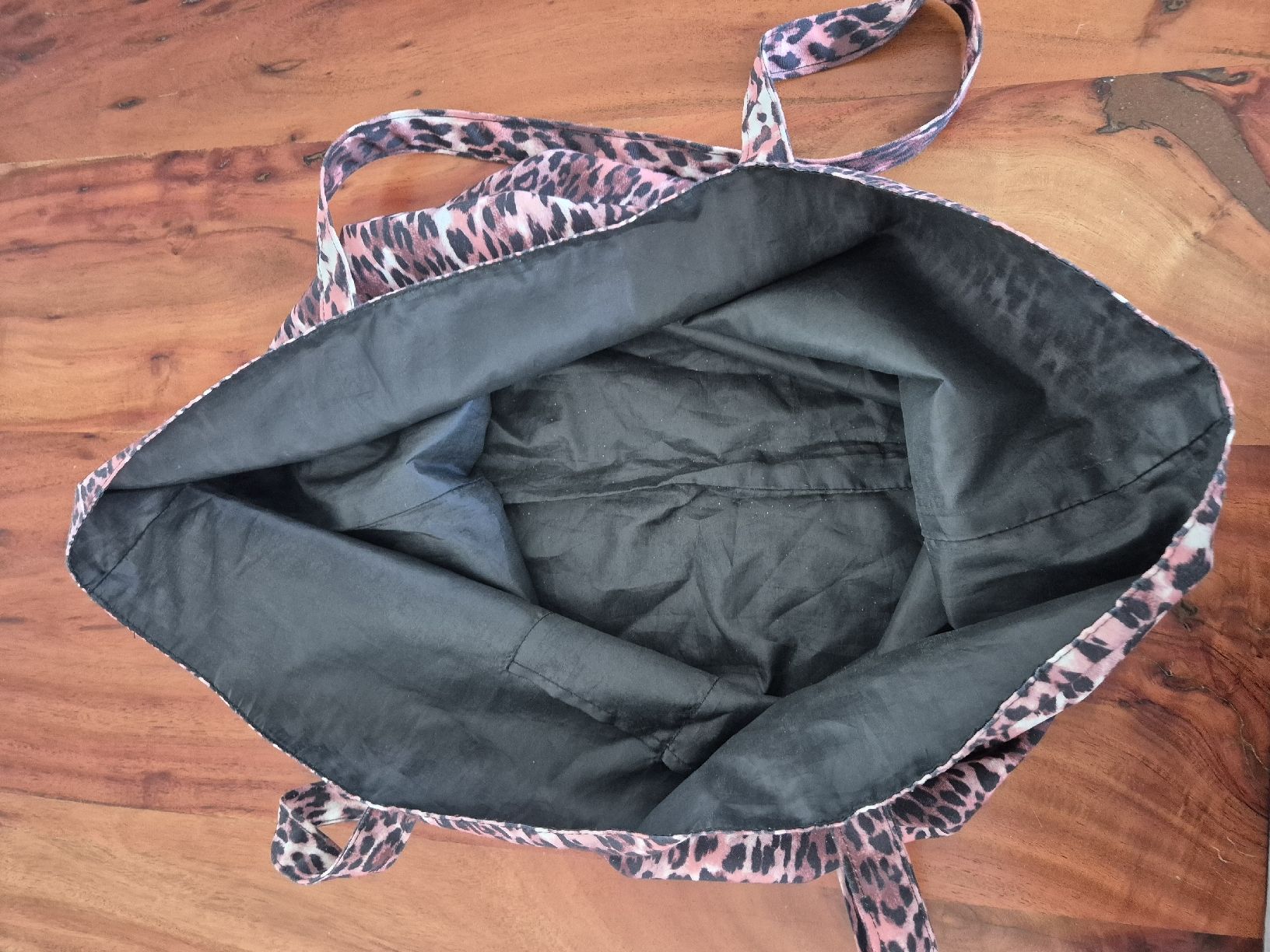 Hunkemöller Borse da donna: Hunkemöller Leopard Muster Strandtasche, rosa – Usato da Kollbrunn venduto da mela_nie 5