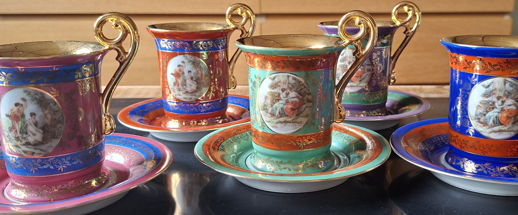 Set di piatti: 5 Tassen von Bremer & Schmidt, Germany – Usato da Liestal venduto da Abimos 2