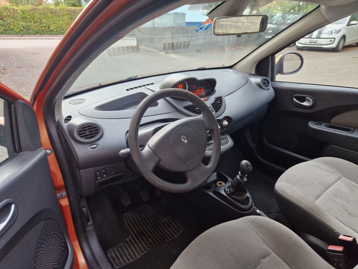 Renault Automobili: Renault Twingo 1.2 16V – Usato da Pfungen venduto da dimeautomobile 4