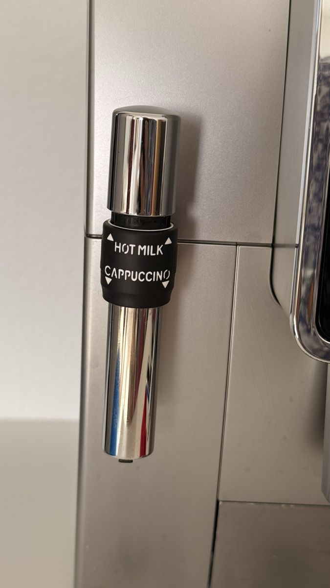 De'Longhi Machines à café & Machines à expresso: Machine à café  De’Longhi Dinamica – D'occasion à Delemont par ann_ftj8 7