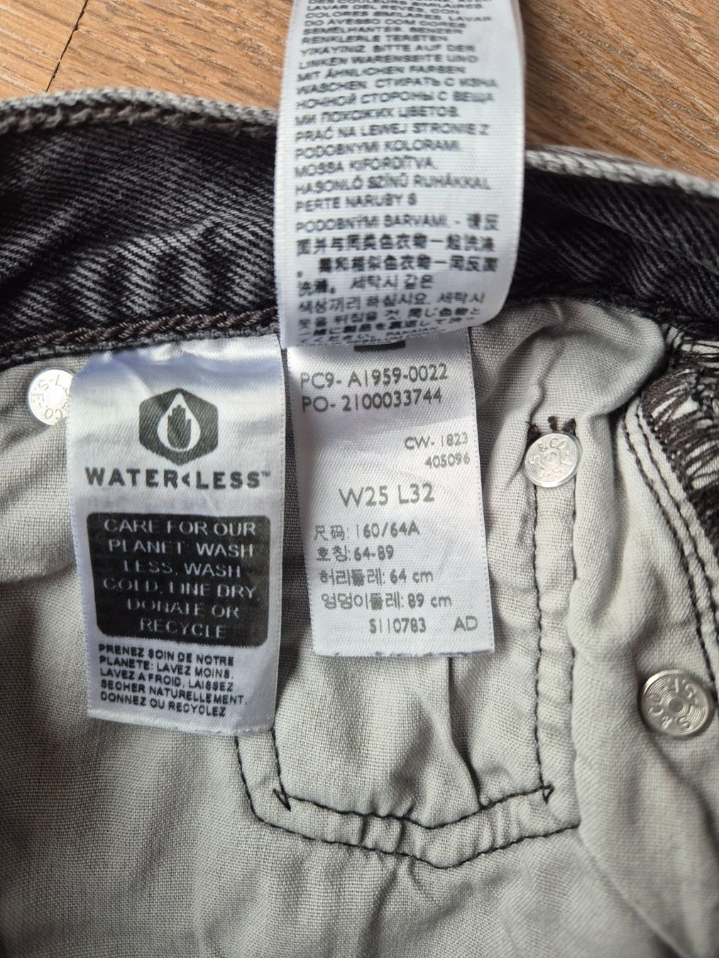 Levi's Jeans: Jeans *LEVI'S* – Nuovo (secondo la descrizione) da Bévilard venduto da mor_7trk 3