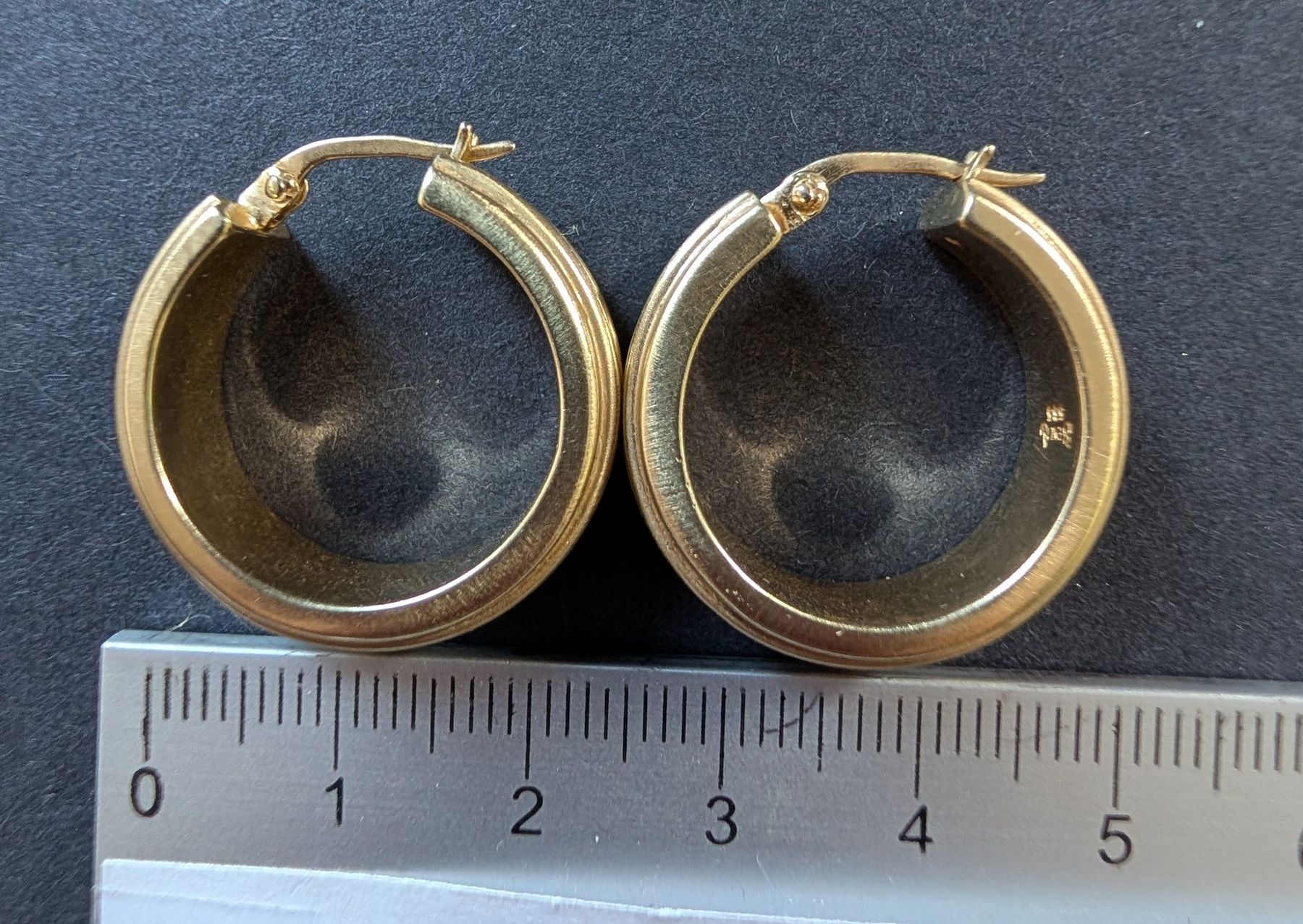 Orecchini pendenti & Orecchini a lobo: Goldene wunderschöne Creolen – Usato da Münsingen venduto da Rehtre 6