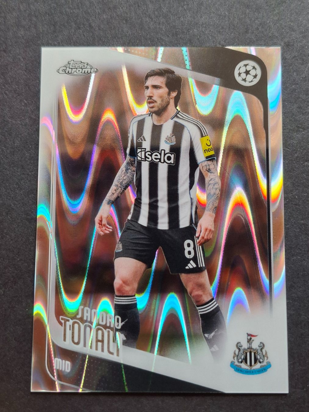 Topps Carte collezionabili: Sandro Tonali Newcastle Raywave Topps Chrome 25-26 – Usato da Olten venduto da cweb