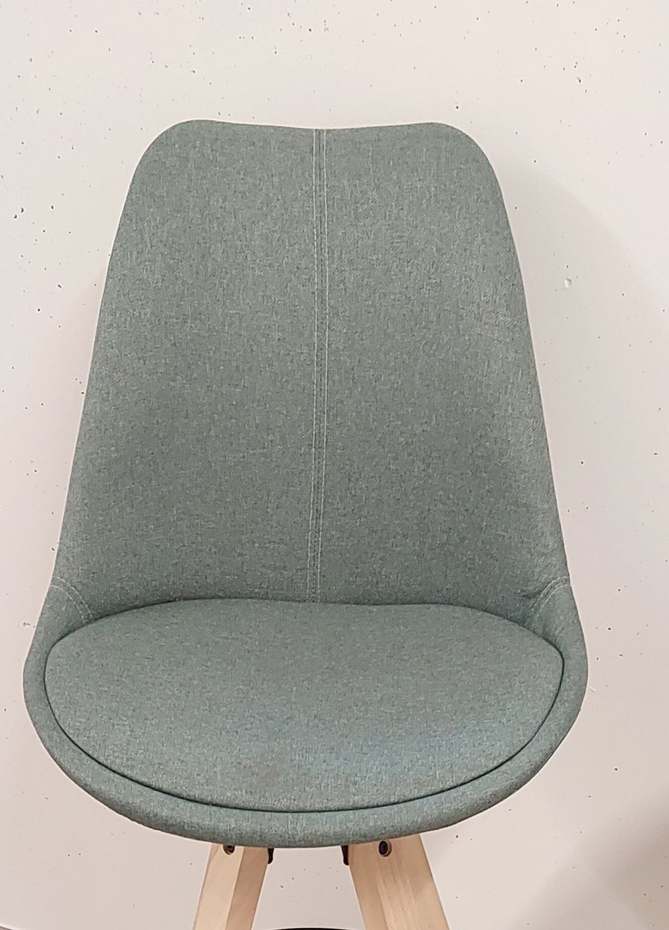 Chaises: Barhocker Holz mintgrün neuwertig – D'occasion à Marbach LU par wobiwobme 2