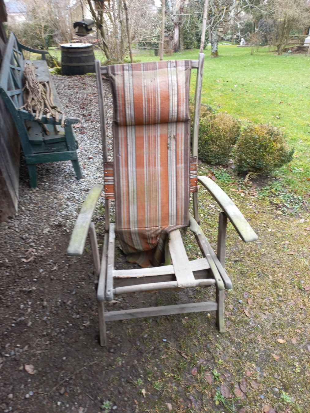 Liegen & Liegestühle: Liegestühle zum restaurieren – Gebraucht aus Zofingen von piawm 1
