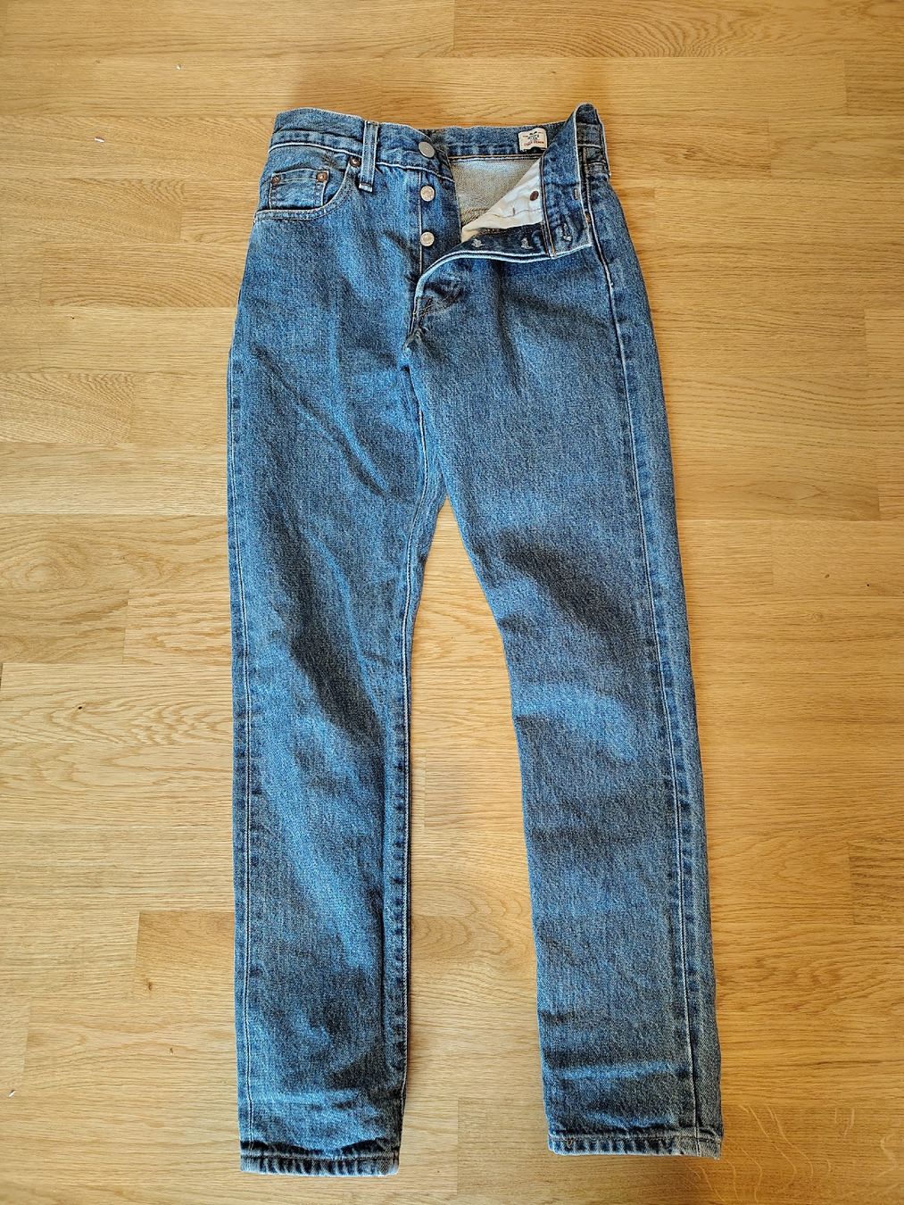 Levi's Jeans: Levi's 501 W23 L28 – Gebraucht aus Plan-les-Ouates von vanBullet 1