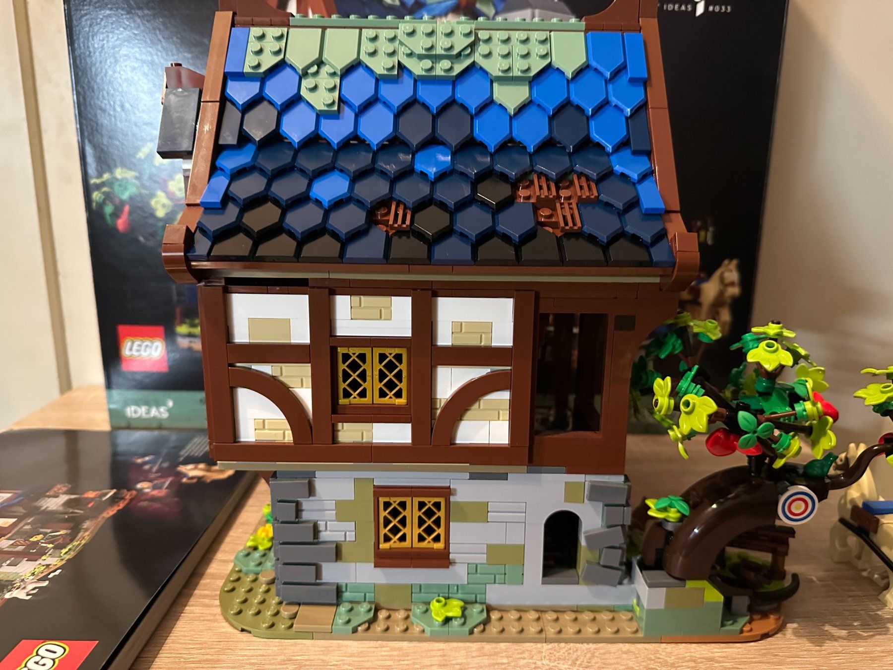 Lego Baukästen: LEGO 21325 Medieval Blacksmith – Gebraucht aus Basel von Don-Angel 2