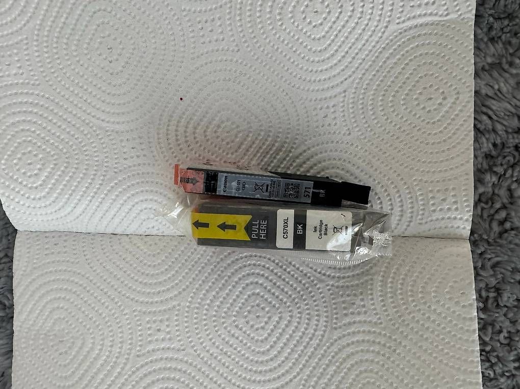 Cartucce per stampanti & toner: CANON 570/571 – Usato da Frauenfeld venduto da Artos13