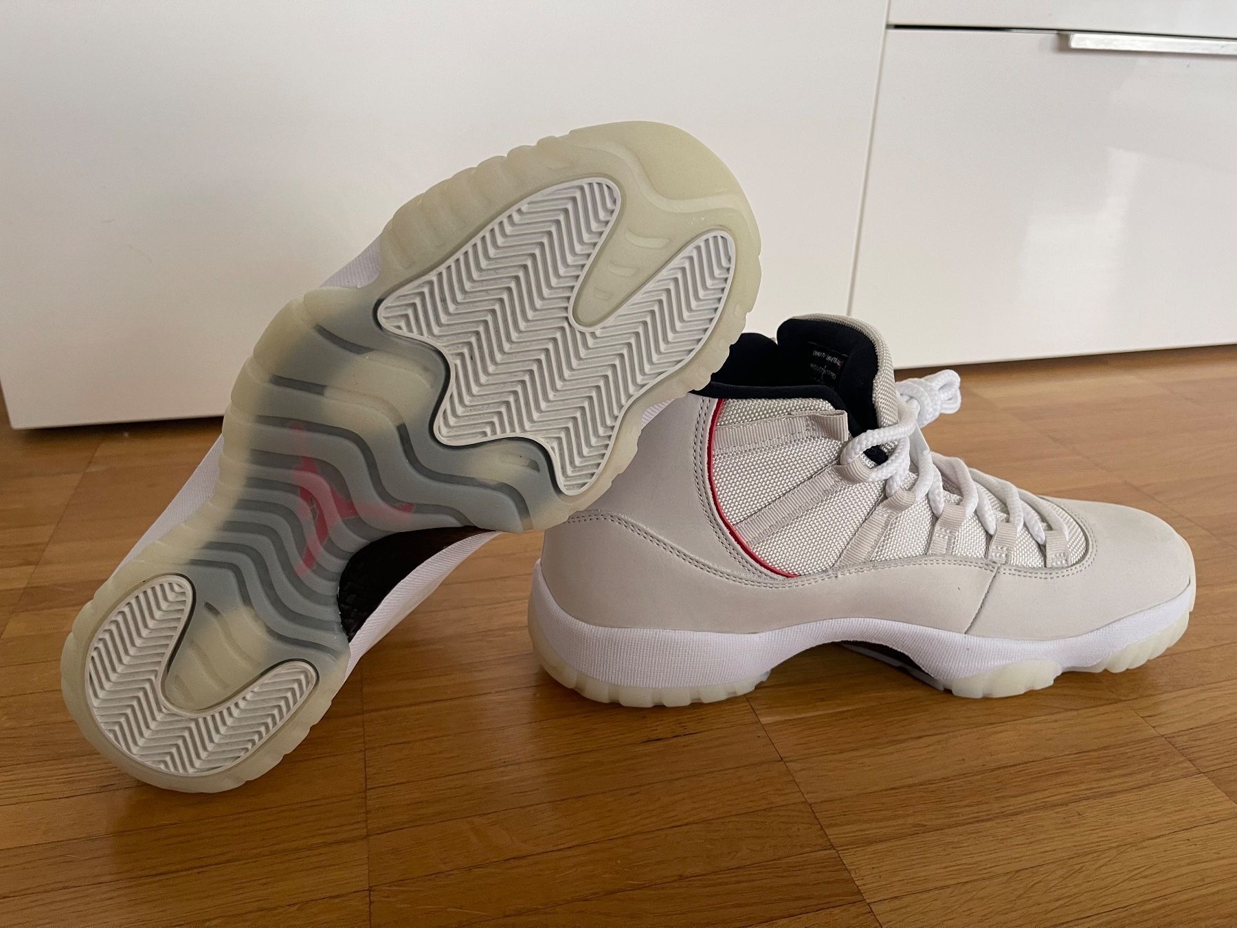 Jordan Scarpe da uomo: Air Jordan 11 Retro – Nuovo (secondo la descrizione) da Fällanden venduto da mat_pb82 4