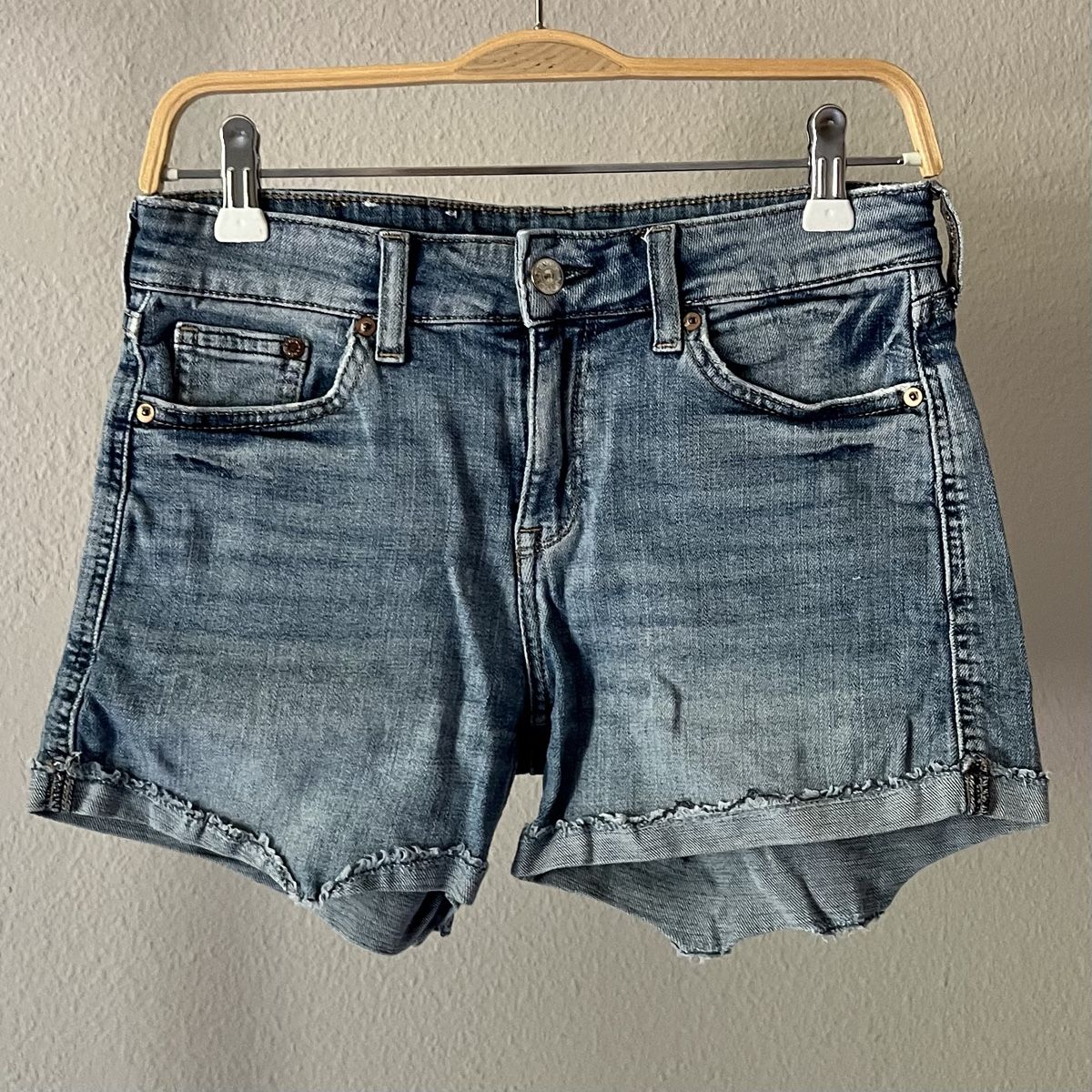 H&M Jeans: Jeans-Shorts Damen – Nuovo (secondo la descrizione) da Lütisburg venduto da mahee