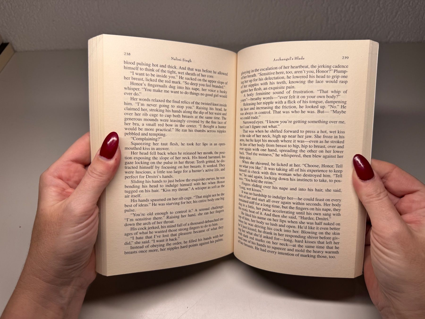 Bücher: NOVEL: Nalini Singh, Archangel's Blade – Gebraucht aus Grosswangen von English_books 7