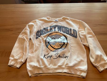Schönes Sweat-Shirt C&A Grösse 158 smiley world