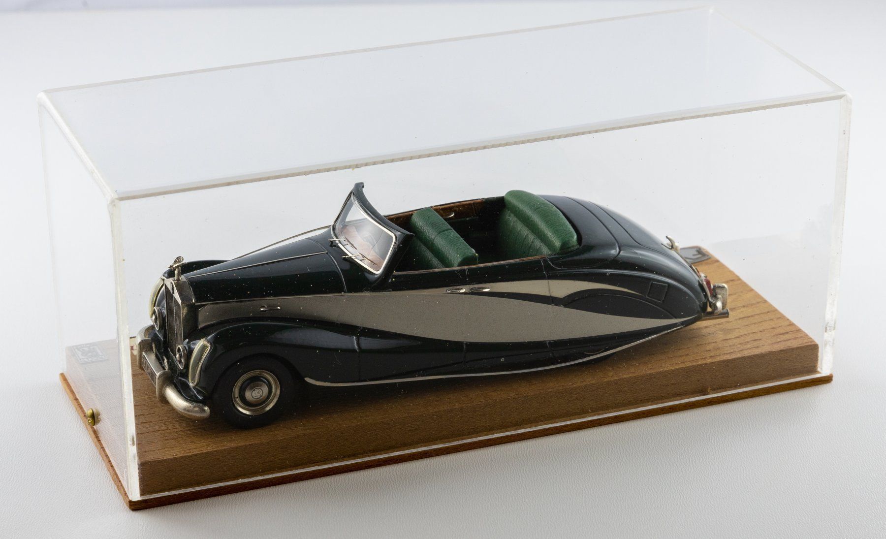 Rolls Royce Modellautos: FYP Rolls Royce Siver Wraith "Nubar Gulbekian" 1/43 – Gebraucht aus St. Pantaleon von pantaleon62 1
