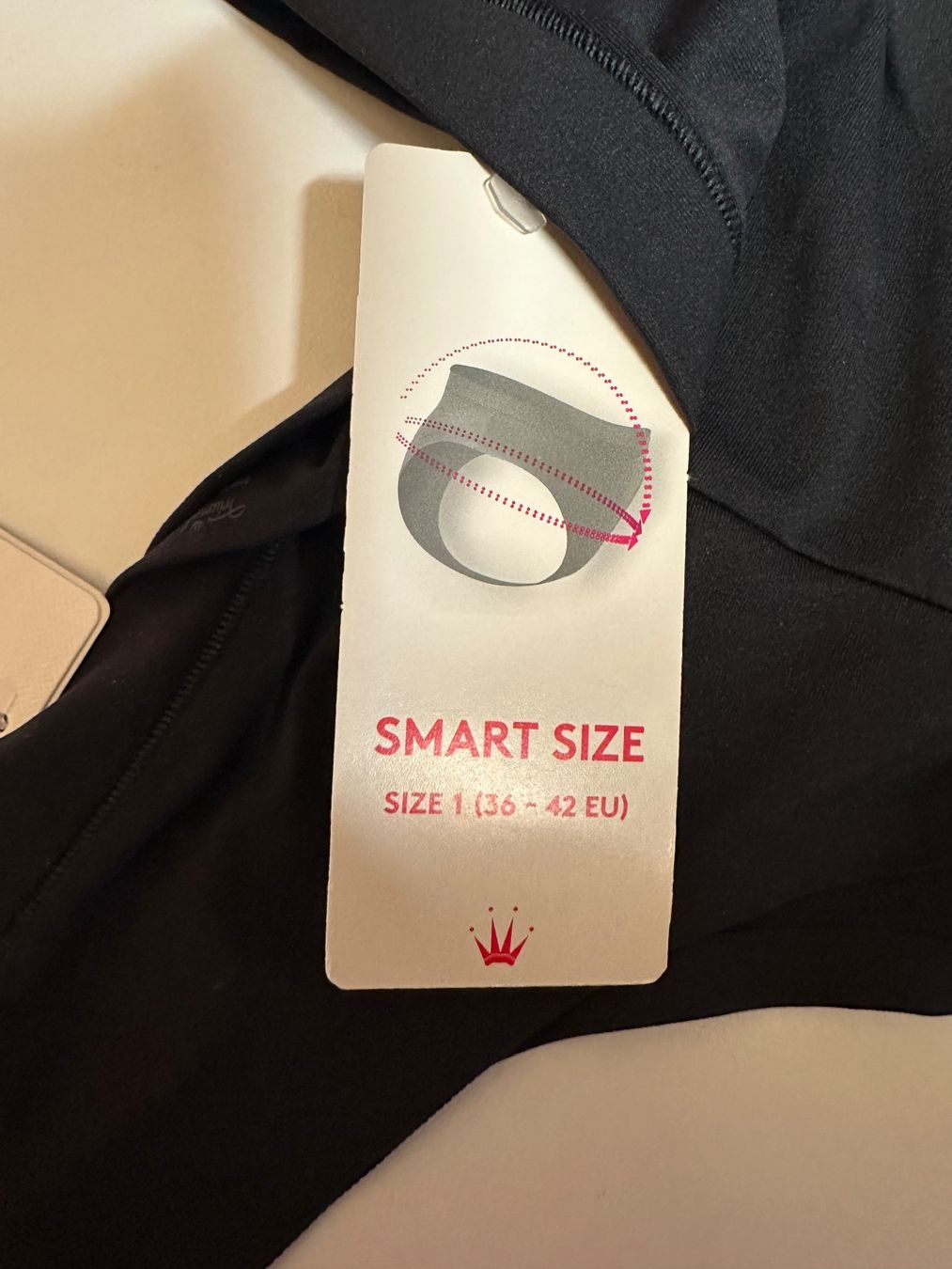 Triumph Sonstige Unterwäsche: Triumph Mikro String  Smart Size 1 Schwarz neu mit Etikett – Neu und originalverpackt aus Schaan von Hermine2018 1
