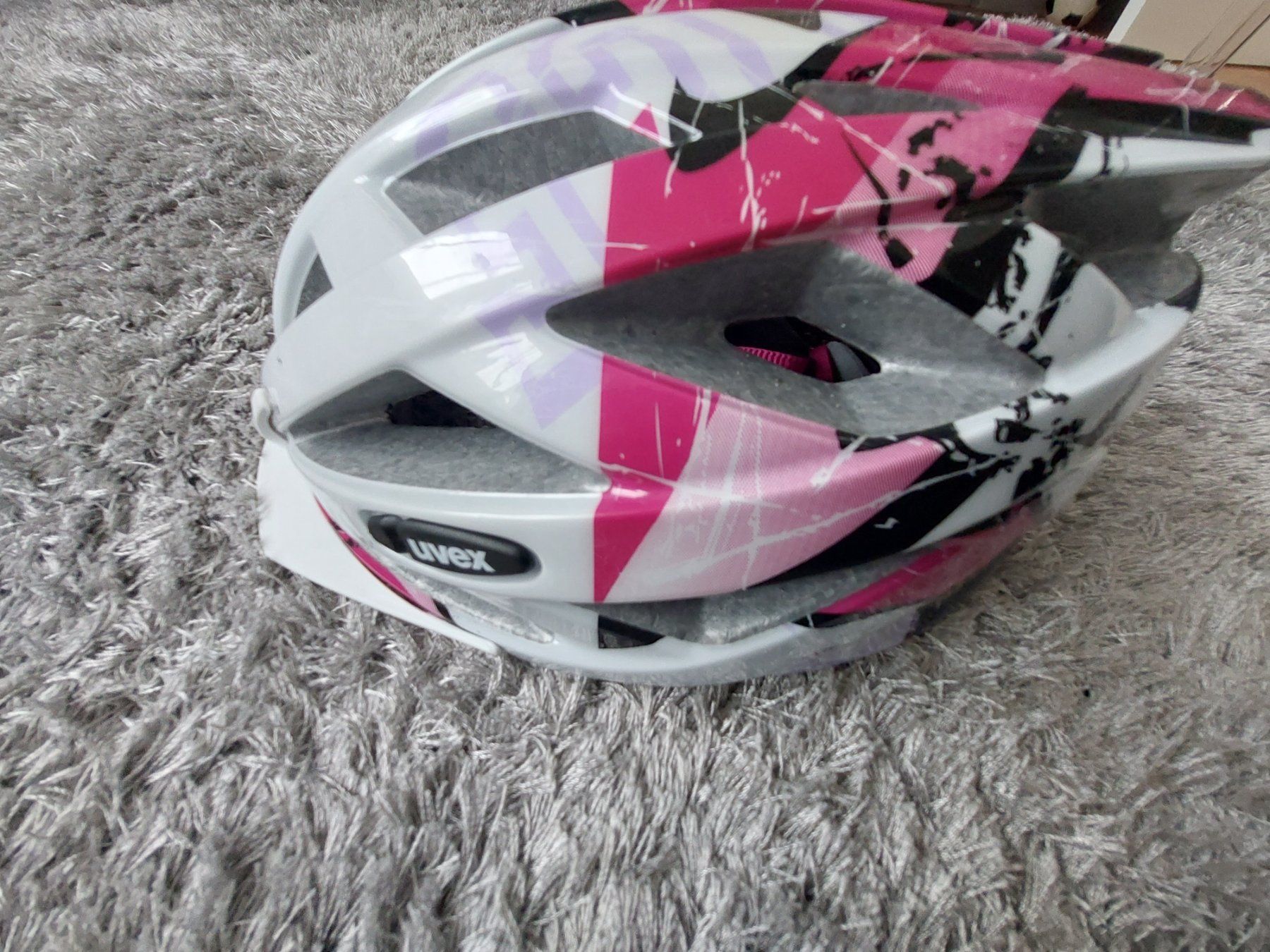 Uvex Helme: Casque de  vélo UVEX fille  taille 52-57cm – Neu (gemäss Beschreibung) aus Lausanne von anta-123 1