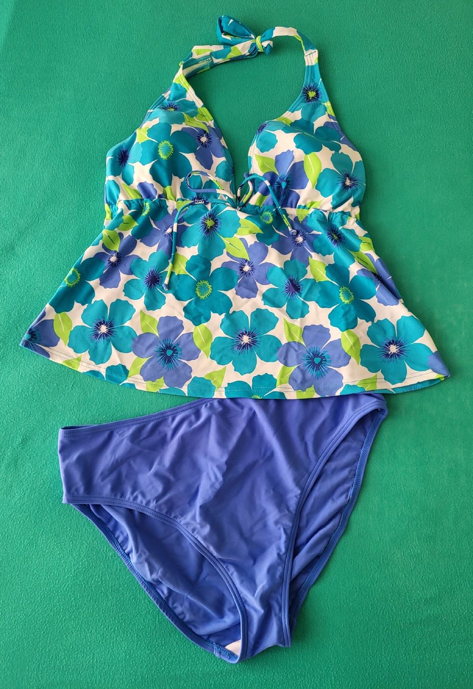 Badekleider & Bikinis: Beach Time Tankini Gr. 46. neuwertig – Neu (gemäss Beschreibung) aus Zell LU von claro62