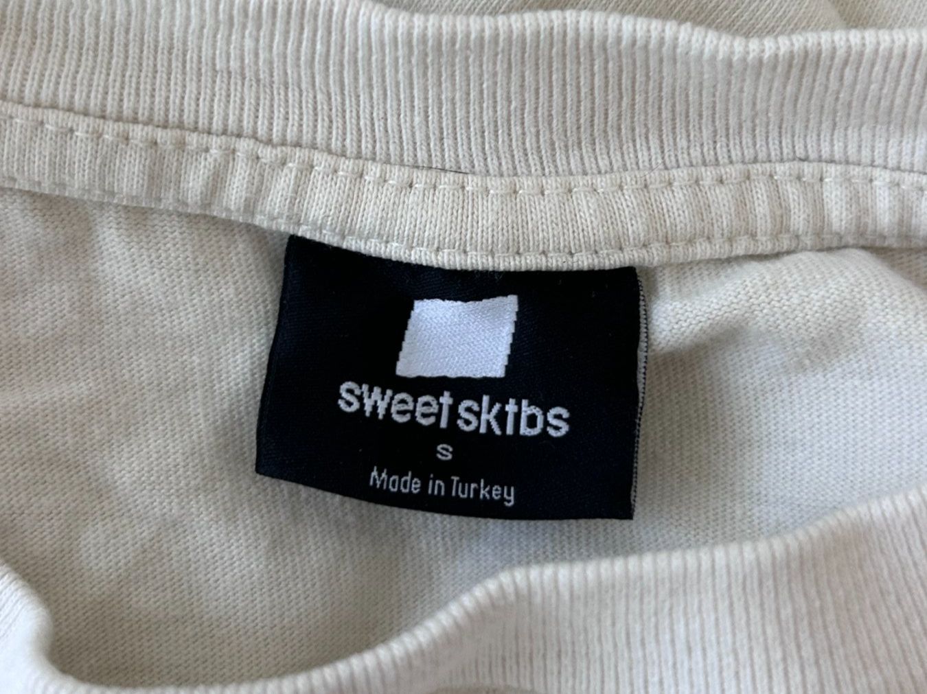 Dickies T-shirt: Sweet Sktbs T-Shirt – Usato da St. Gallen venduto da look-twice 3