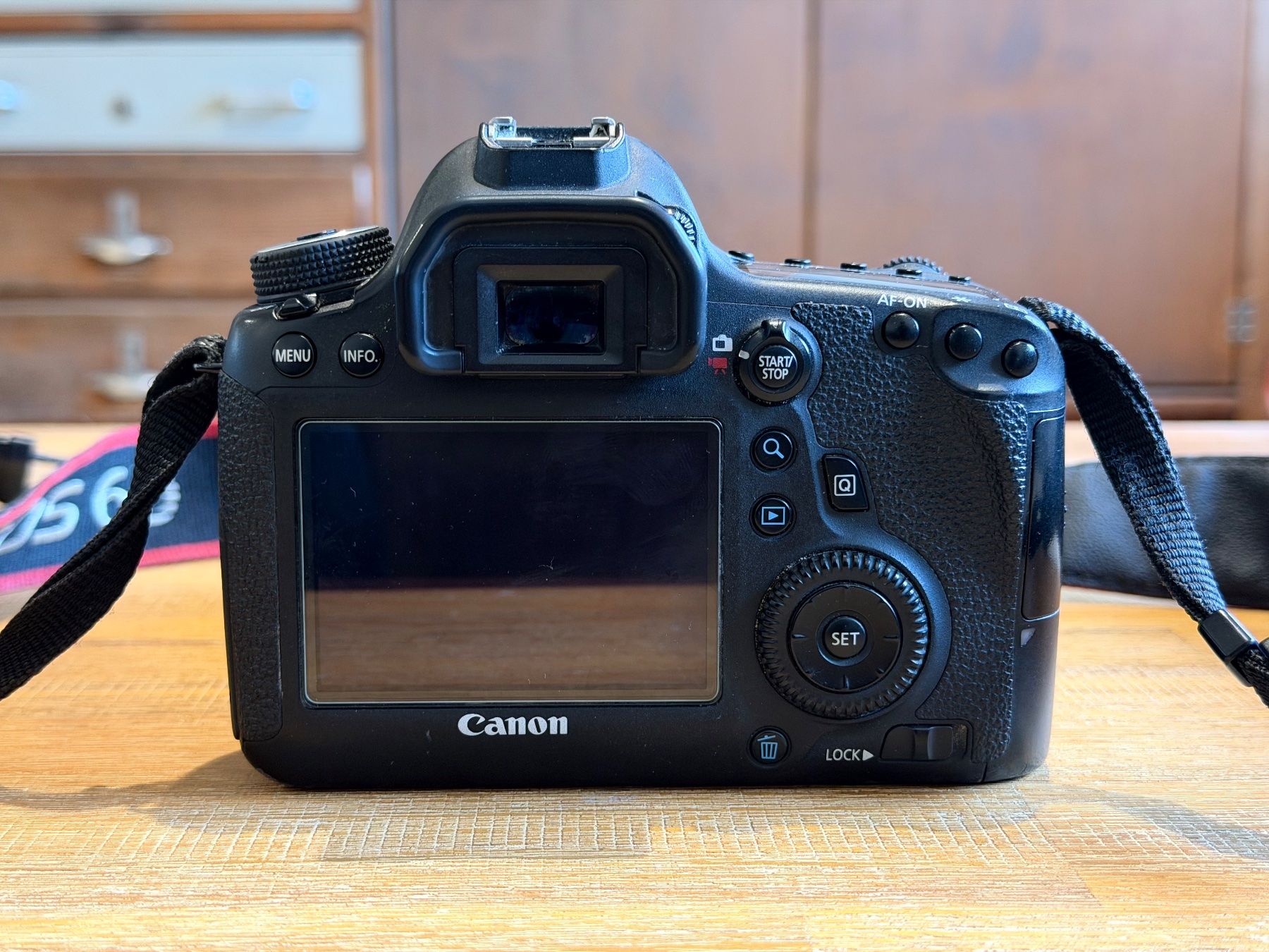 Canon Appareil photo: Canon EOS 6D Mark 2 – D'occasion à Leuk-Stadt par Gigal 3