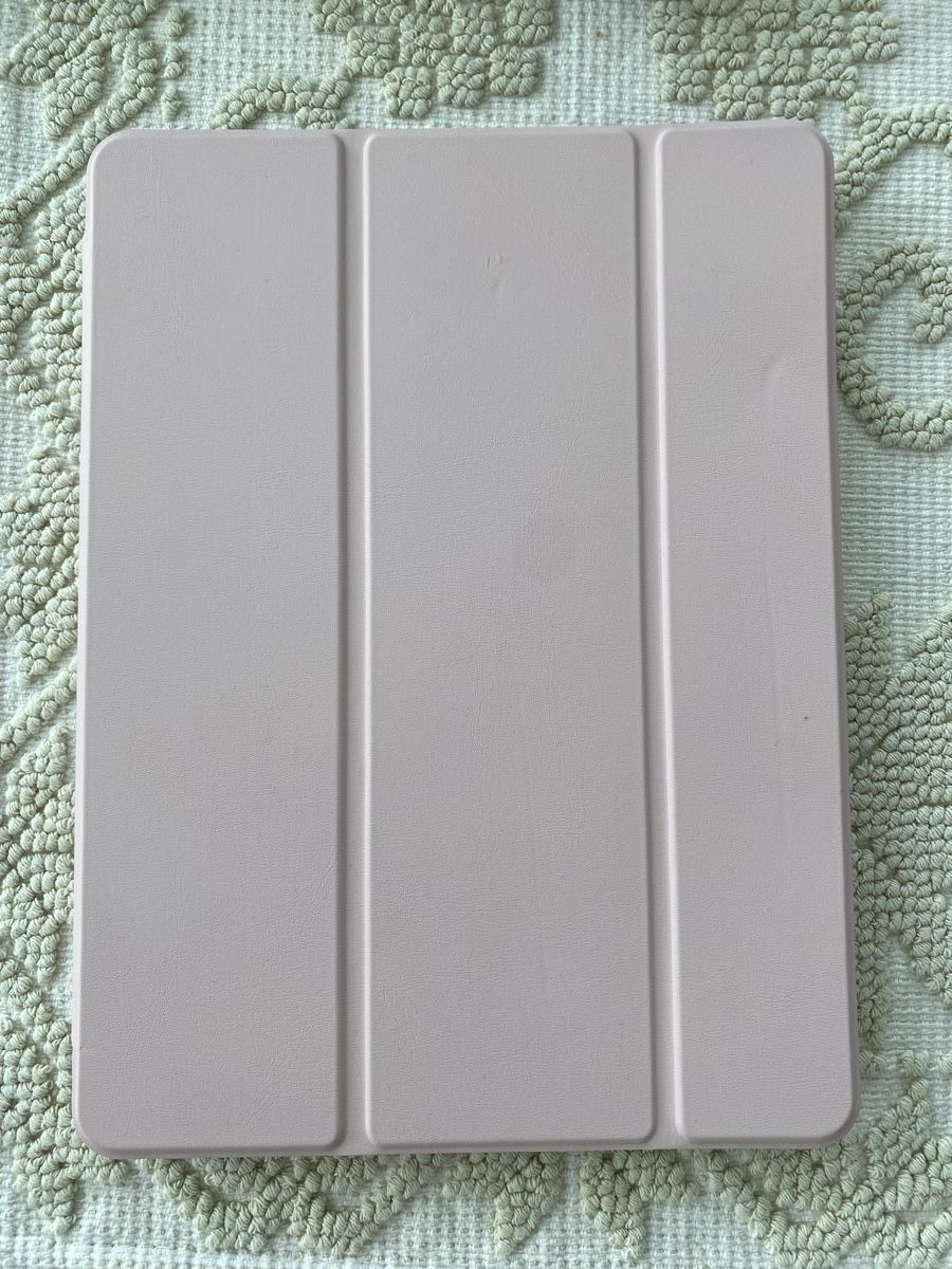 Covers & Taschen: IPad Hülle 10.2 Neu – Neu und originalverpackt aus Gümligen von zeusone1
