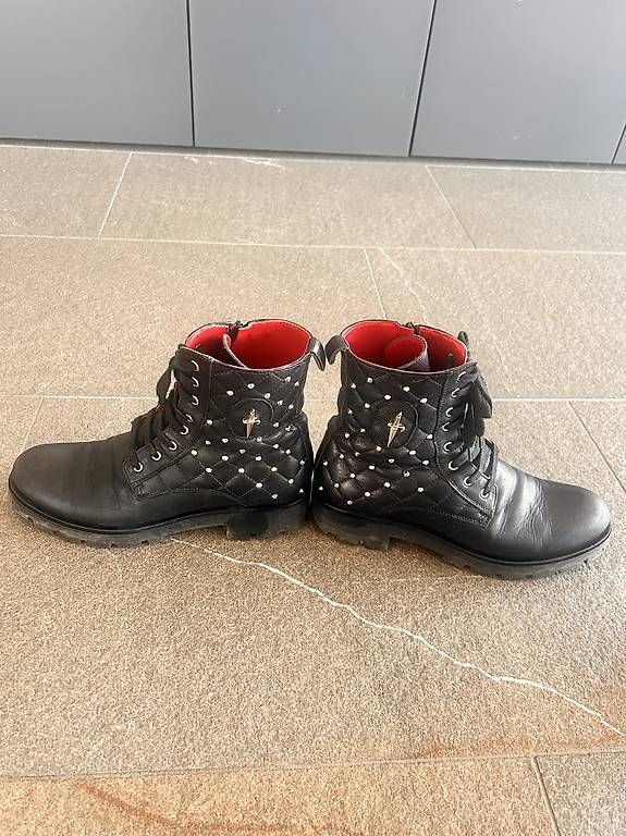 Chaussures femmes: anfibi cesare paciotti – D'occasion à Bioggio par vir_5b6b 2