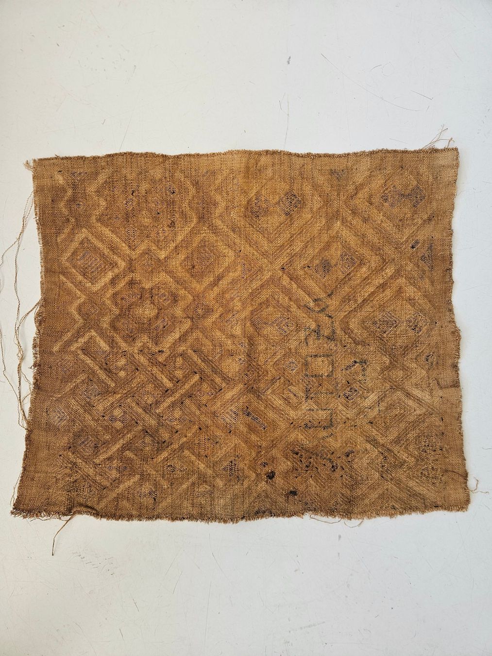 Tessuti: Raphia-Plüschgewebe, "Velours du Kasaï", Afrikanische Kunst – Usato da Basel venduto da MatthiDo 2