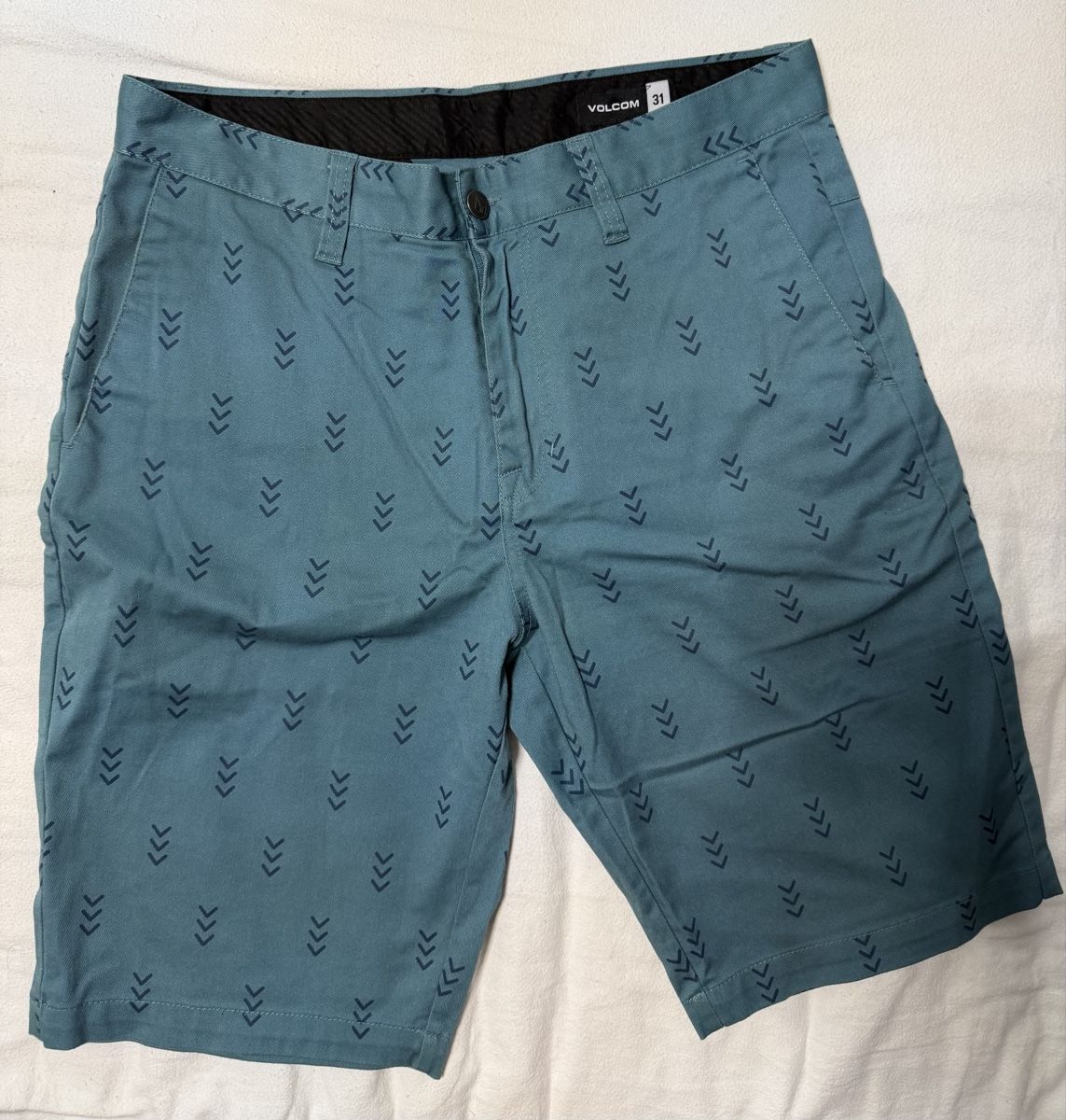 Hosen: Volcom Shorts Gr. 31 – Gebraucht aus Luzern von Joonster123