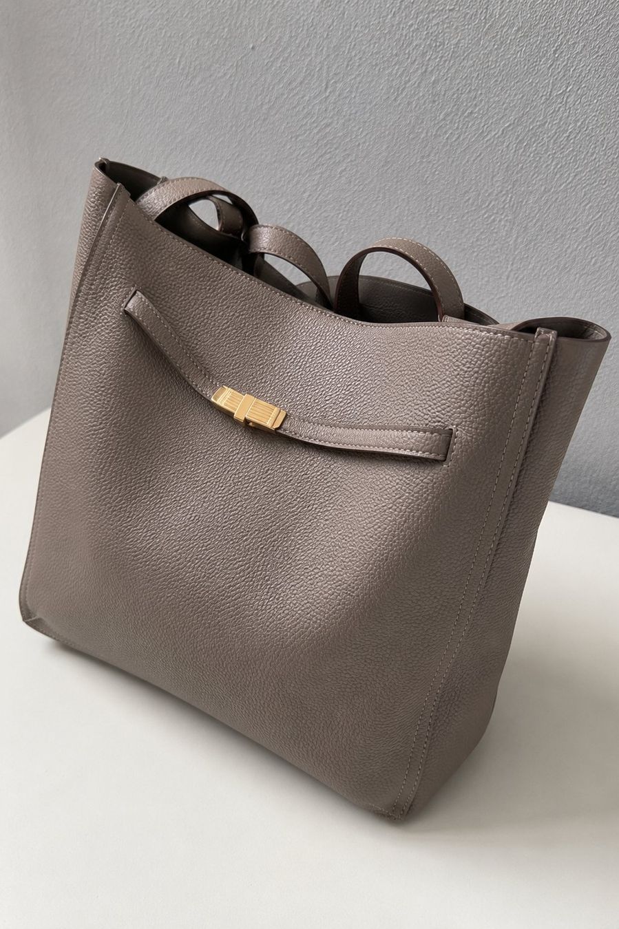 Taschen für Damen: Handtasche beige – Gebraucht aus St. Antoni von giuliajna