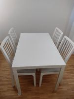 Ikea Tisch mit 4 Stühlen 