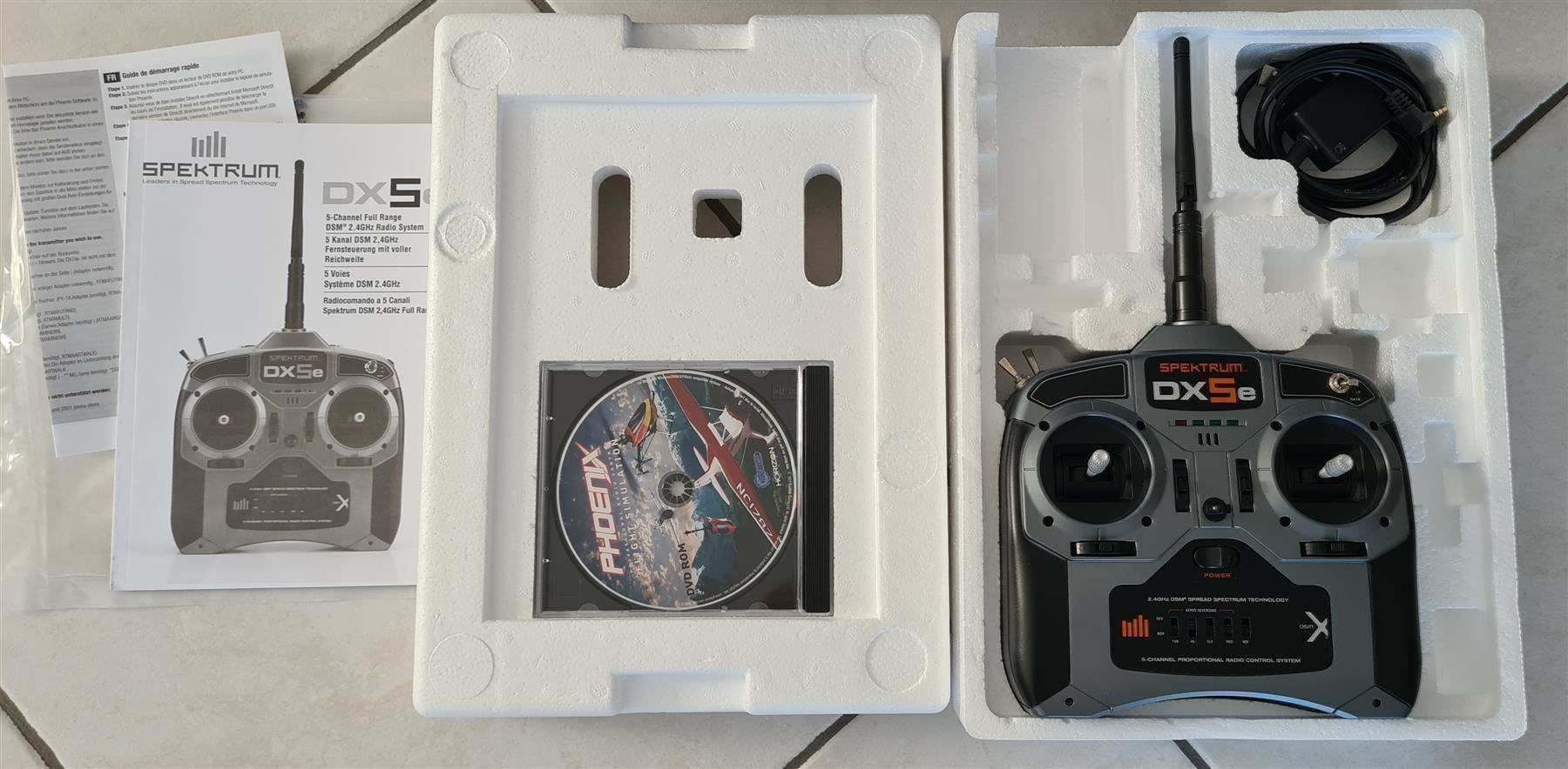 Radiocomunicazione: ***** Simulateur Phoenix V3 et télécommande – Usato da Villaz-St-Pierre venduto da Ubid 2