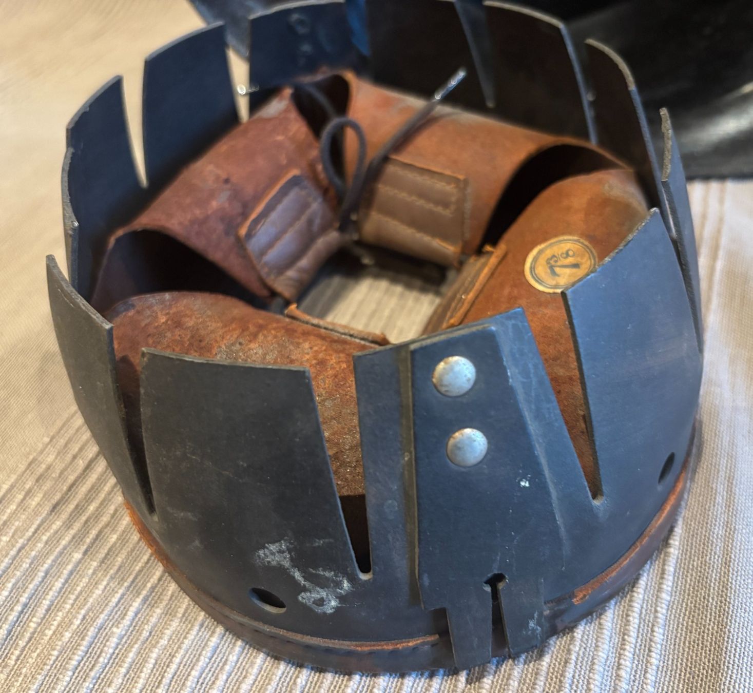Pompieri: Helm - der Berufsfeuerwehr Sheffield England schwarz – Usato da Bern venduto da Chraebu2 6