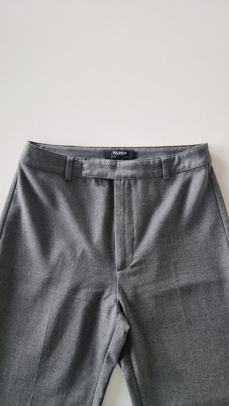 Pull&Bear Pantaloni: Graue Stoffhose, Grösse M – Usato da Balgach venduto da Patty04 1