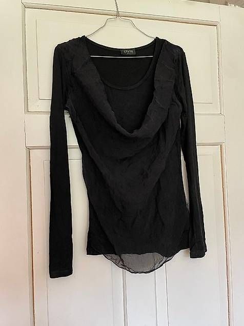 T-Shirts: Langarmshirt mit Mesh-Oberteil Gr. M – Gebraucht aus St.Gallen von NOVEMBER01