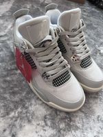 Nike Air Jordan 4 Retro