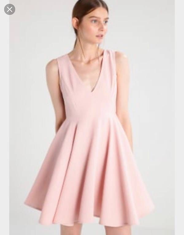 Sandro Vestiti: Sandro Dress – Nuovo (secondo la descrizione) da Zürich venduto da nik_tw2j
