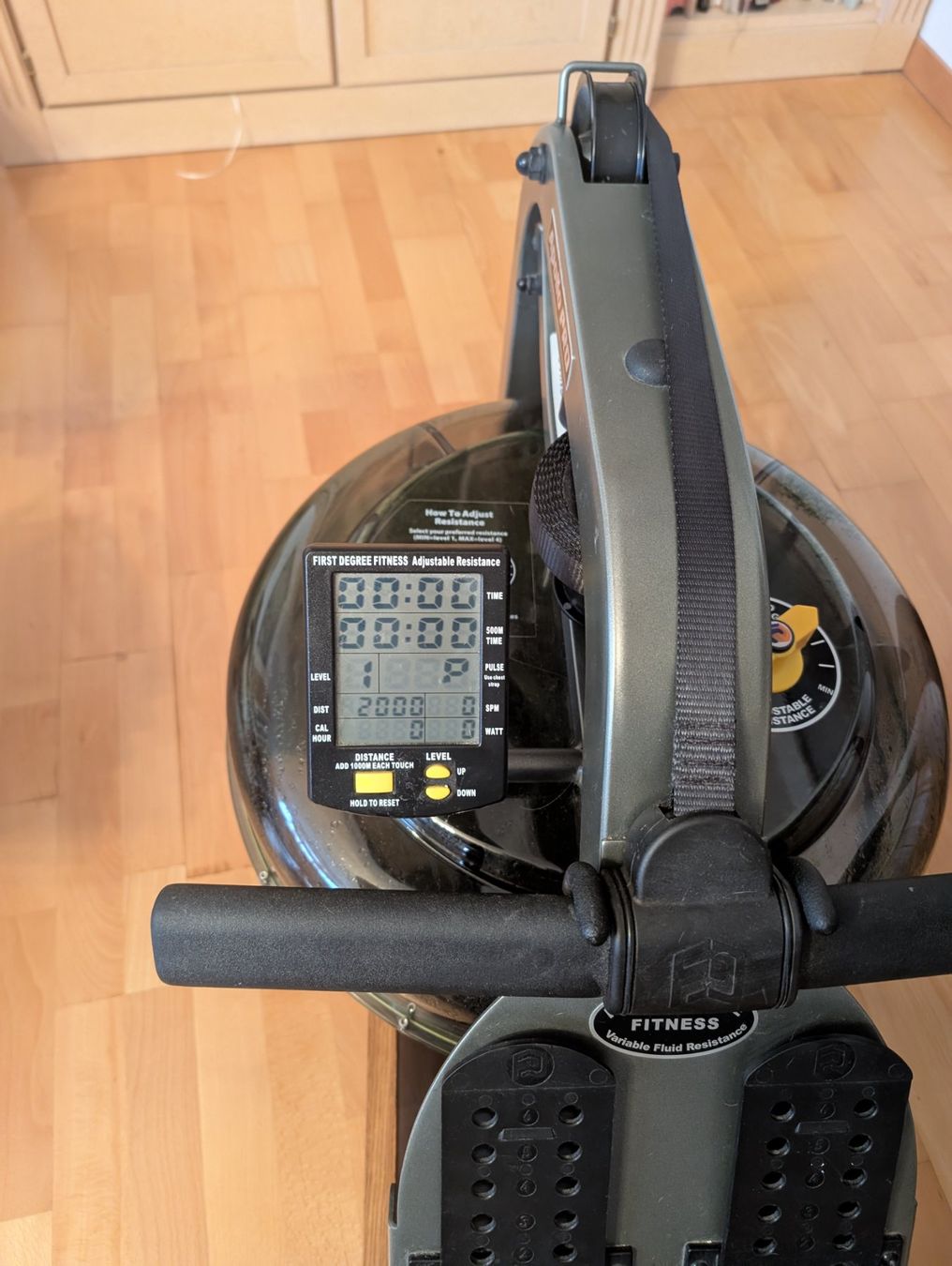 Hometrainer: Apollo Pro Rudergerät, Wasserwiderstand einstellbar. Leise. – Usato da Wittenbach venduto da FleurLaBelle 6