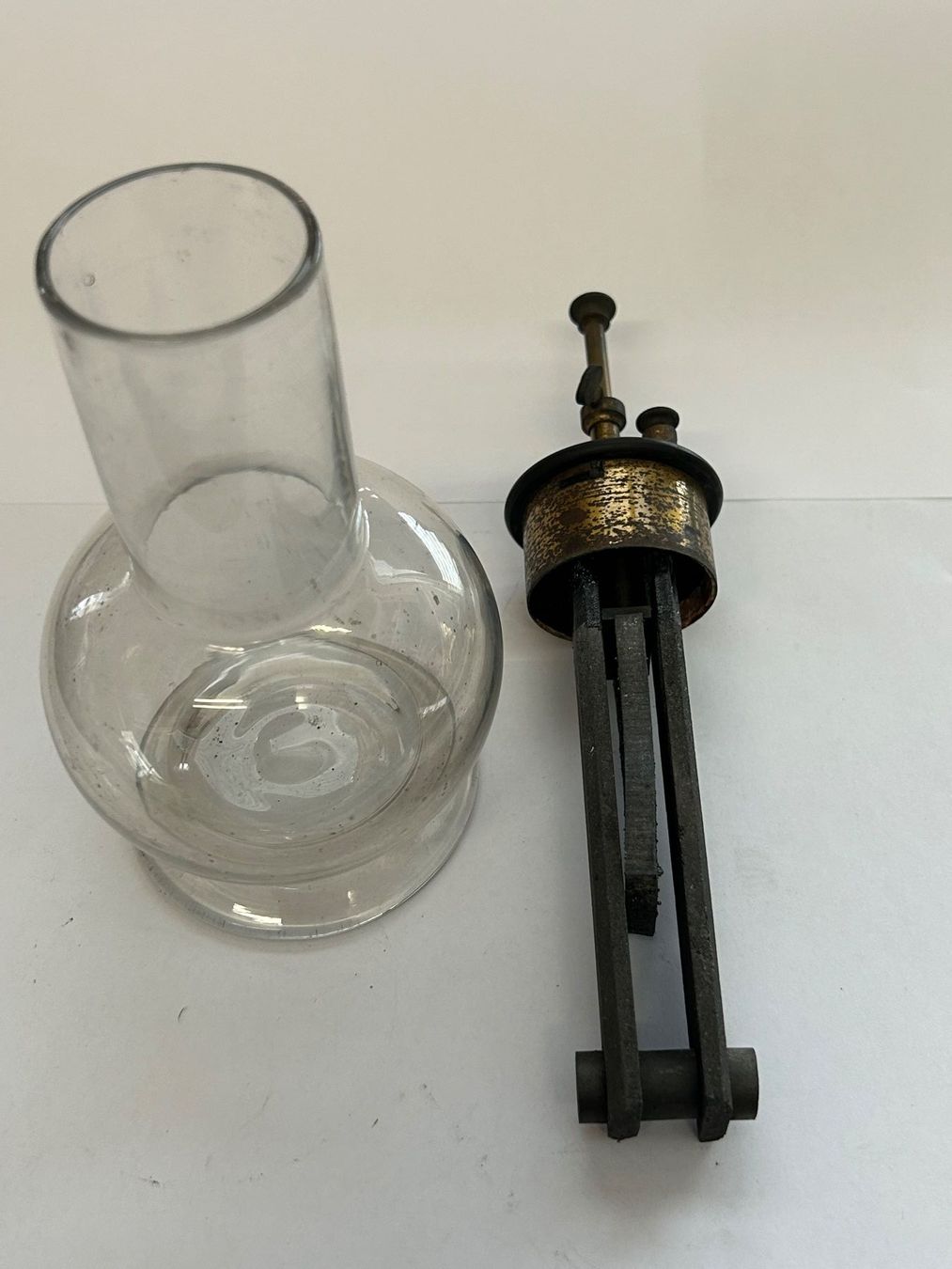 Caricatori & Batterie: Antikes Galvanisches Flaschenelement – Usato da Etzelkofen venduto da Botti50 1