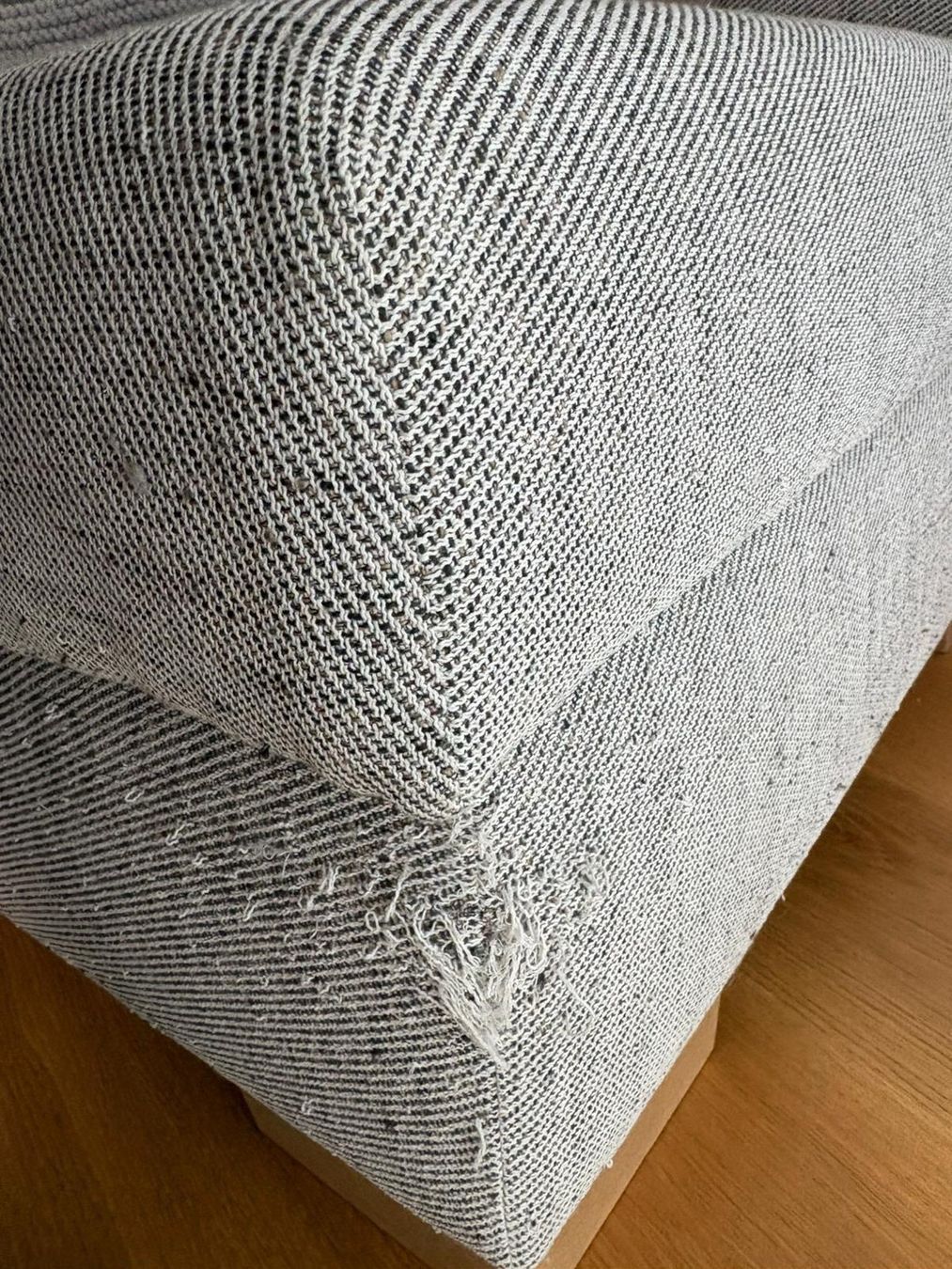 Ikea Divani: Gratis! IKEA SÖRVALLEN 3-Sitzer Sofa mit Hocker inkl. Staur. – Usato da Benglen venduto da Bobby21 8