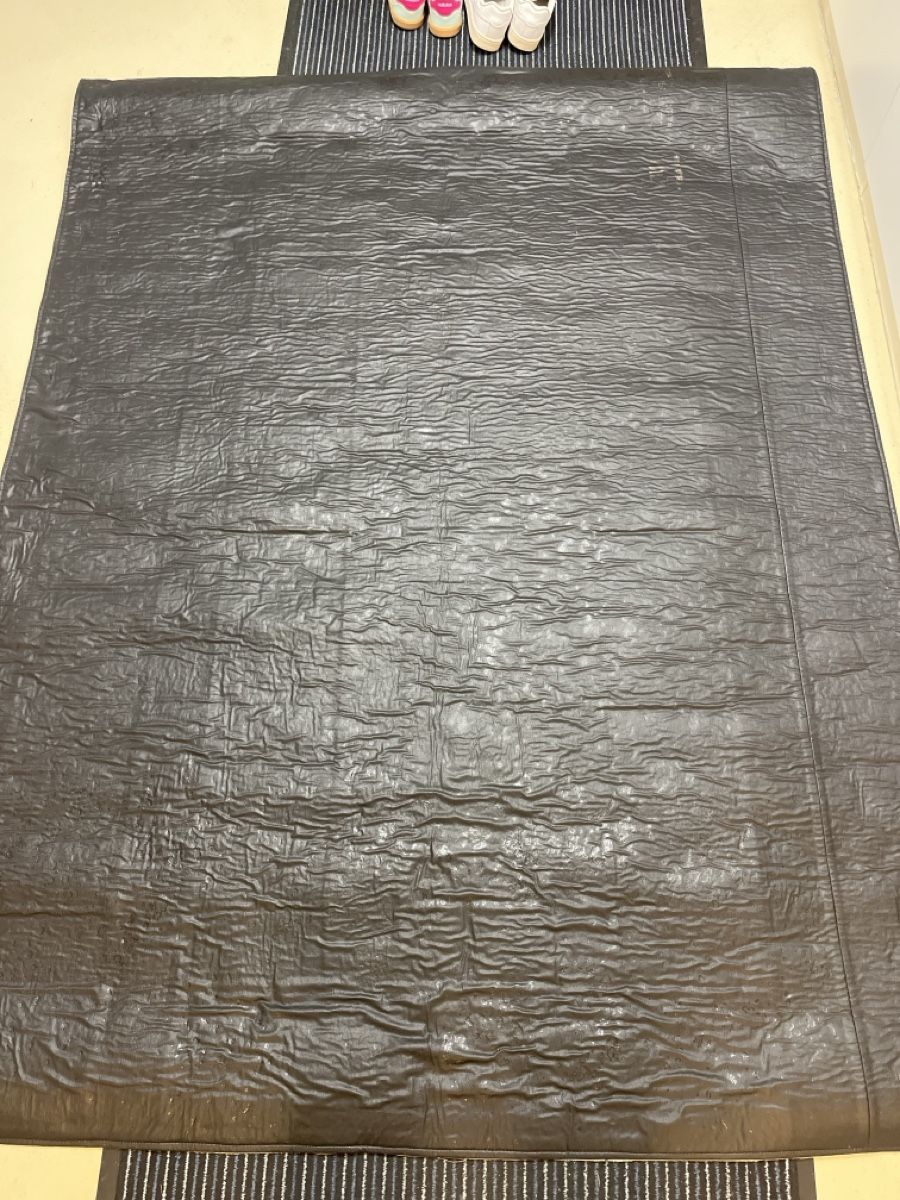Tappeti: Einzigartiger Kuhfell Teppich 196/148cm Originalpreis 599.- – Usato da Zumikon venduto da omorax 3