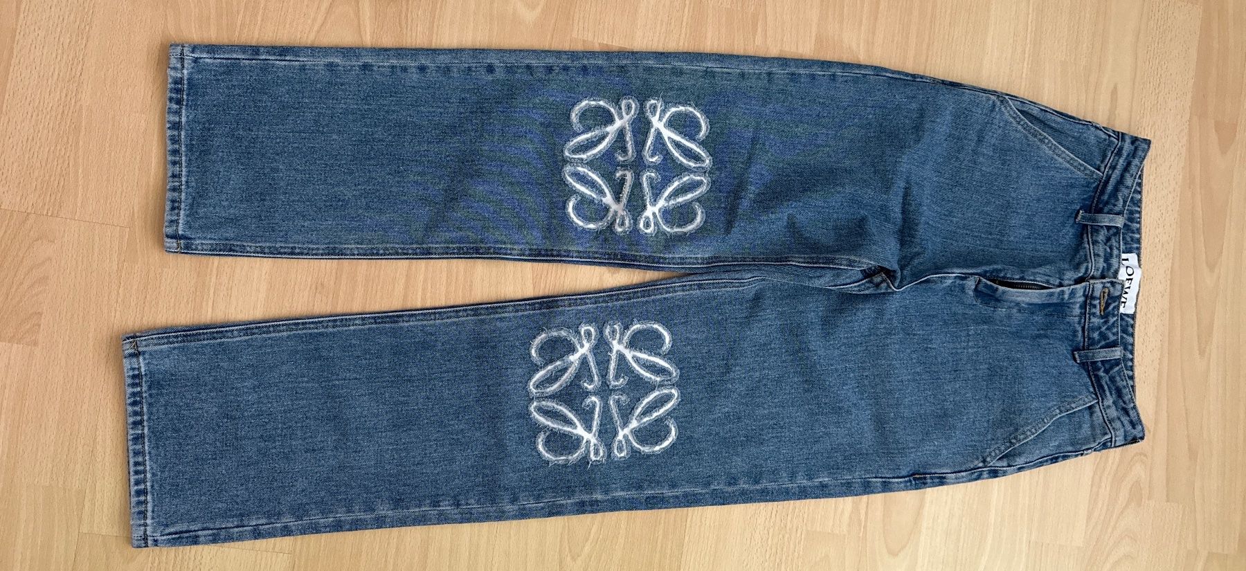 Loewe Jeans: Loewe Jeans – Gebraucht aus Jonschwil von iri_sj9x