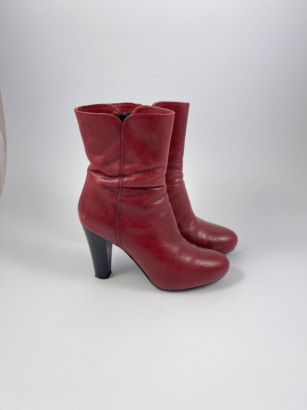 Scarpe da donna: Elegante rote Stiefelette Gr. 37 von Pasito – Usato da Mönchaltorf venduto da Cochenille 1