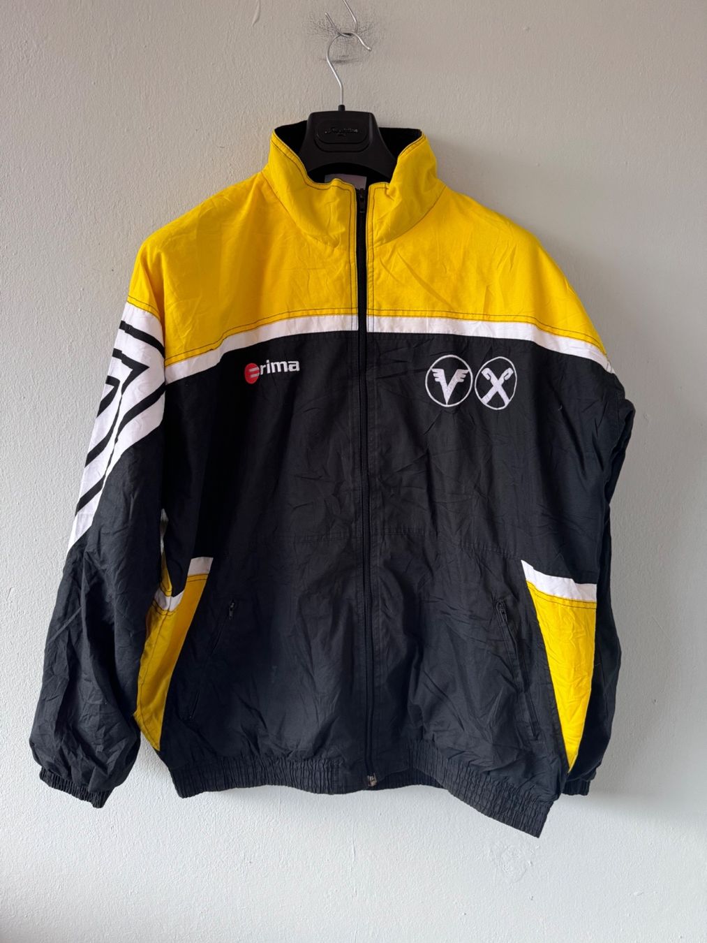 Erima Giacche: Vintage Erima light jacket size L – Usato da Neuchâtel venduto da _Easy_to_Find_