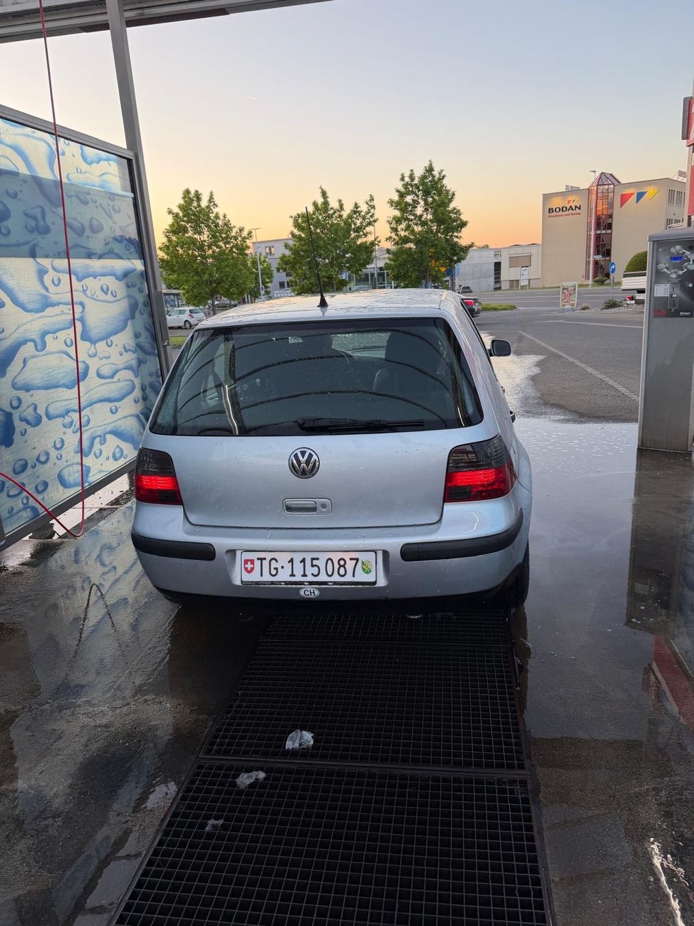 VW Automobili: Golf 4 1.9 TDI – Usato da Oberhofen TG venduto da rma_2x68 1