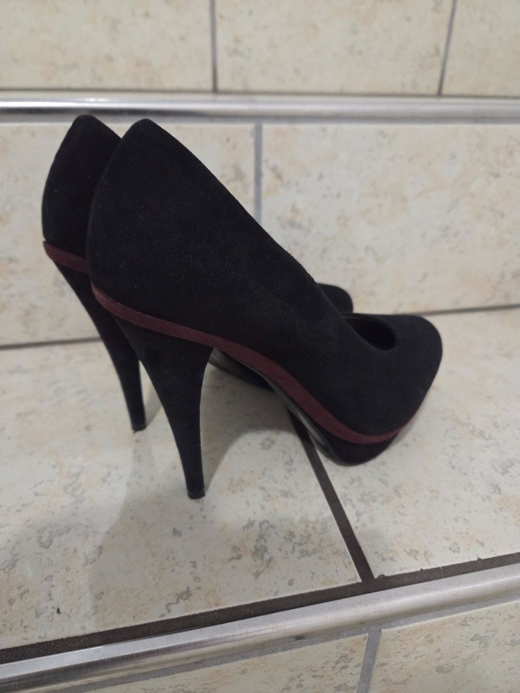 Scarpe da donna: Pumps echte Leder gr.39 – Nuovo (secondo la descrizione) da Bronschhofen venduto da Katrusja 1