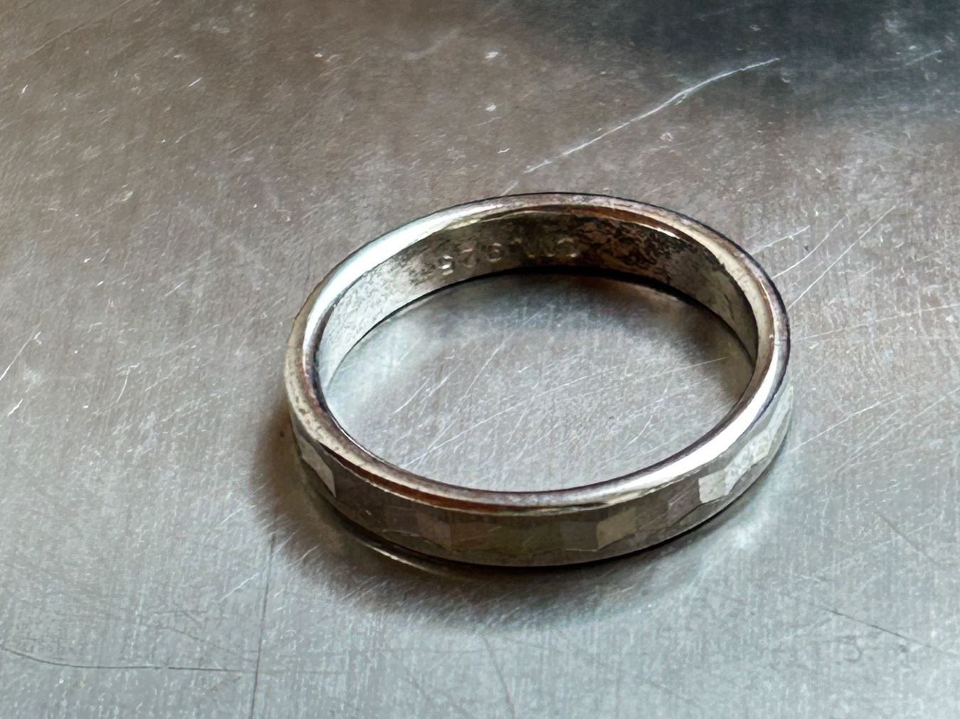 Anelli: Zehenring  oder Fingerring Silber GEOMETRISCH (50) – Usato da Laufen venduto da belleskulptur 6