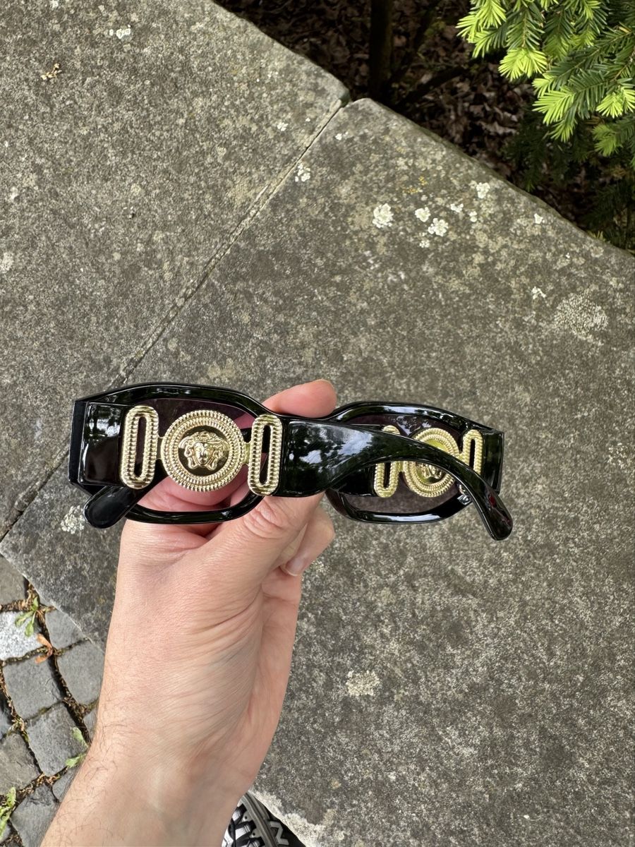 Versace Occhiali & Lenti: Versace Medusa Sunglasses Black Luxury – Usato da Effretikon venduto da rus_2l2p 3