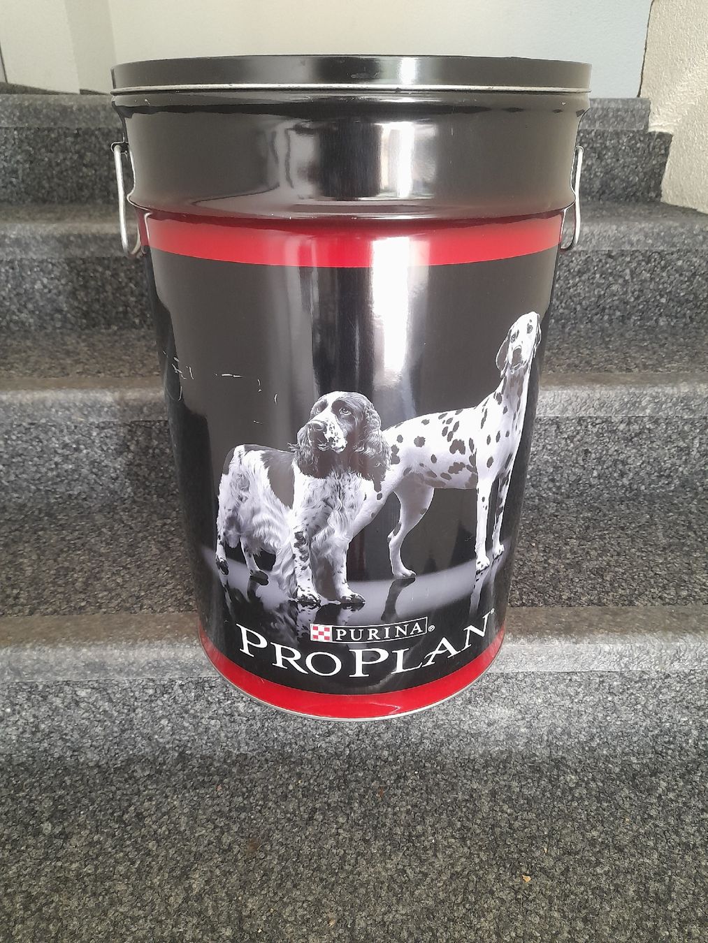 Altro in Decorazioni & Accessori: Große Futterdose Blechdose Blechtrommel v. Purina Pro Plan – Usato da Glattbrugg venduto da B_B