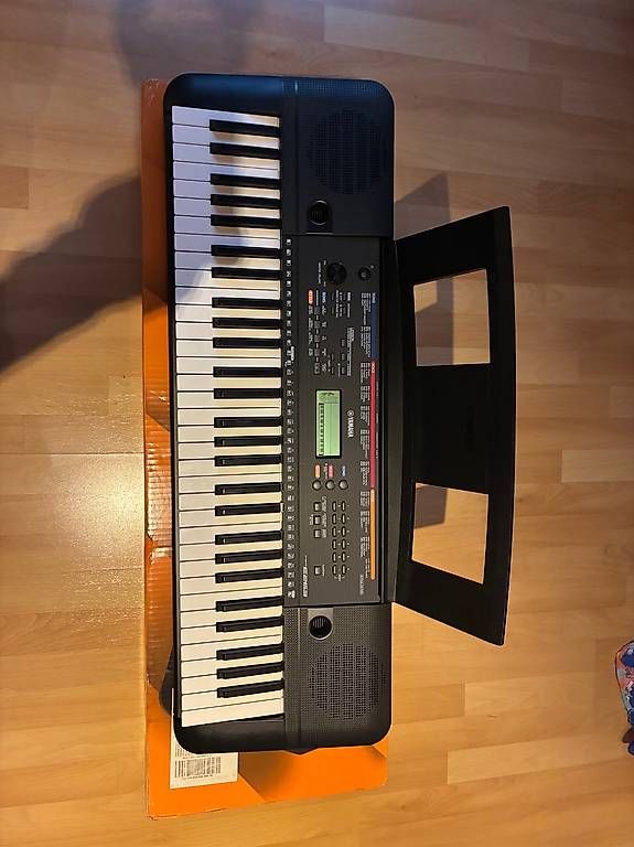 Yamaha Strumenti musicali: Yamaha clavier PSR-263 – Usato da Pomy venduto da Stkilda 2